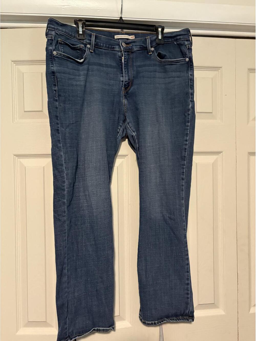 Levi’s 414 Classic Straight Jeans Mid Rise Blue Denim